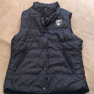 American Eagle blue puffer vest